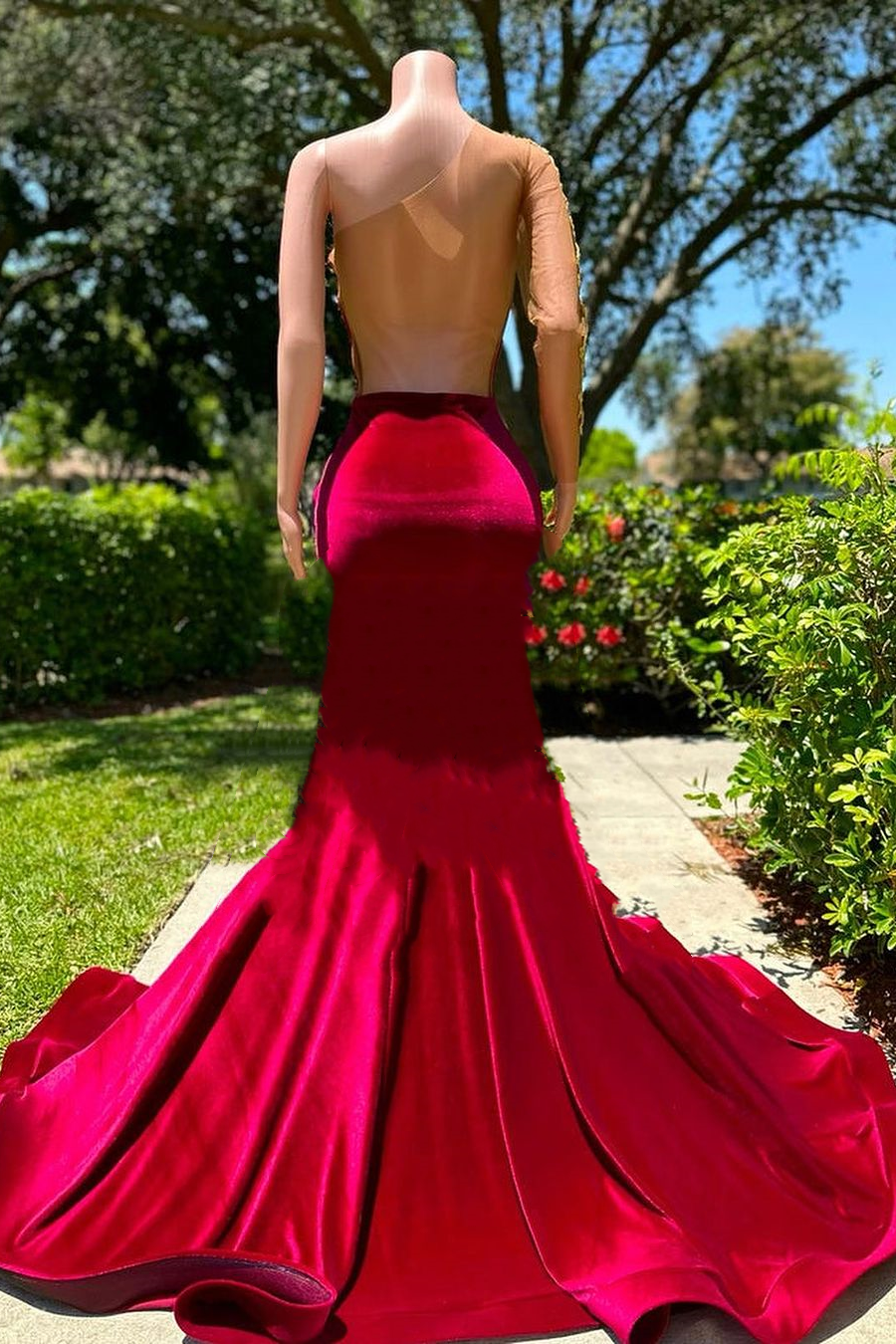 Long sleeves One shoulder Gold Appliques Burgundy Prom Dresses-showprettydress