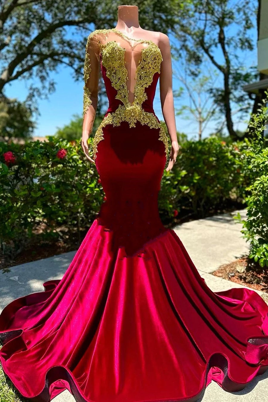 Long sleeves One shoulder Gold Appliques Burgundy Prom Dresses-showprettydress