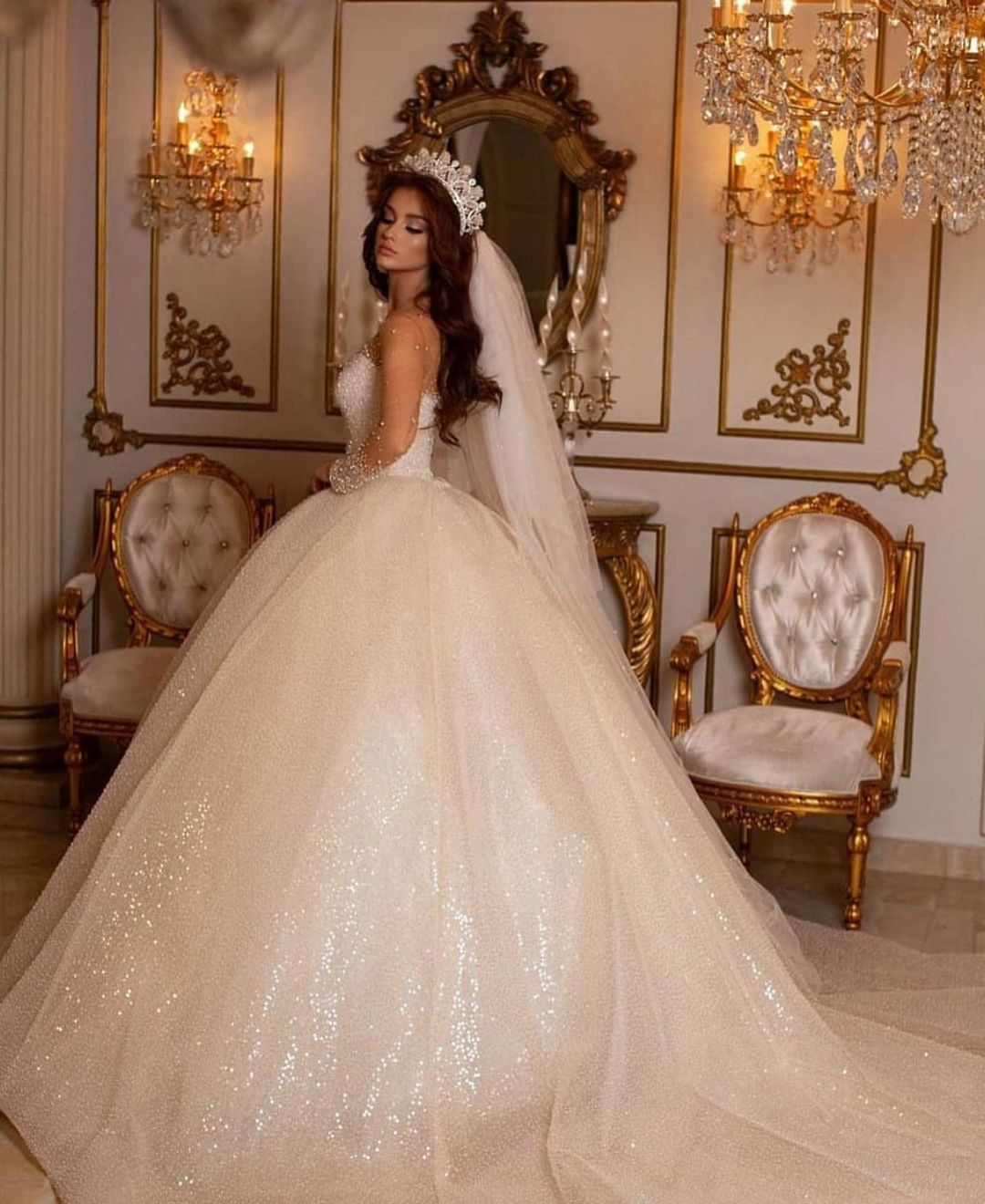 Luxury Long Ball Gown Sweetheart Sparkly Wedding Dress with Sleeves-showprettydress