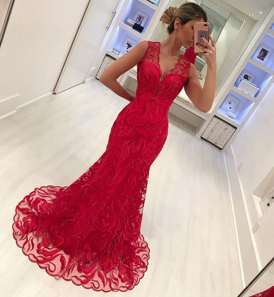 Mermaid Appliques Straps Sleeveless V-Neck Long Prom Party Gowns-showprettydress