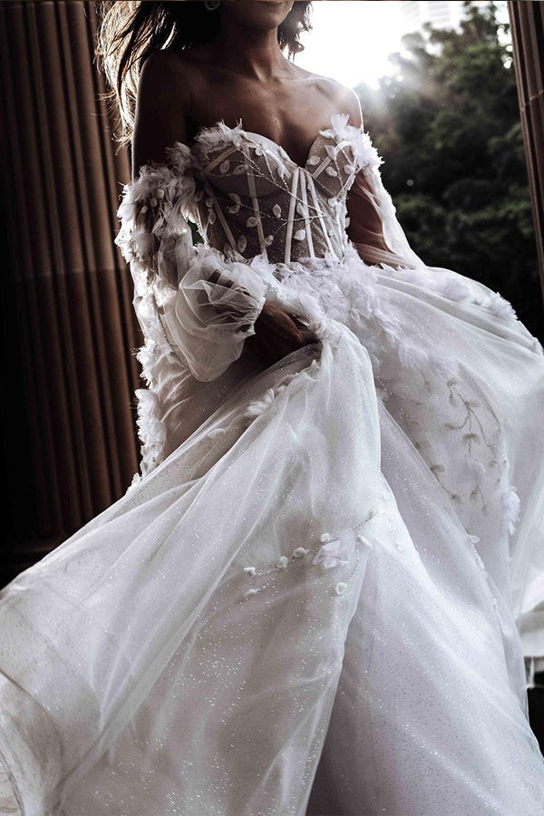 Modern Sweetheart Sleeveless Wedding Dress White 3D Floral Lace