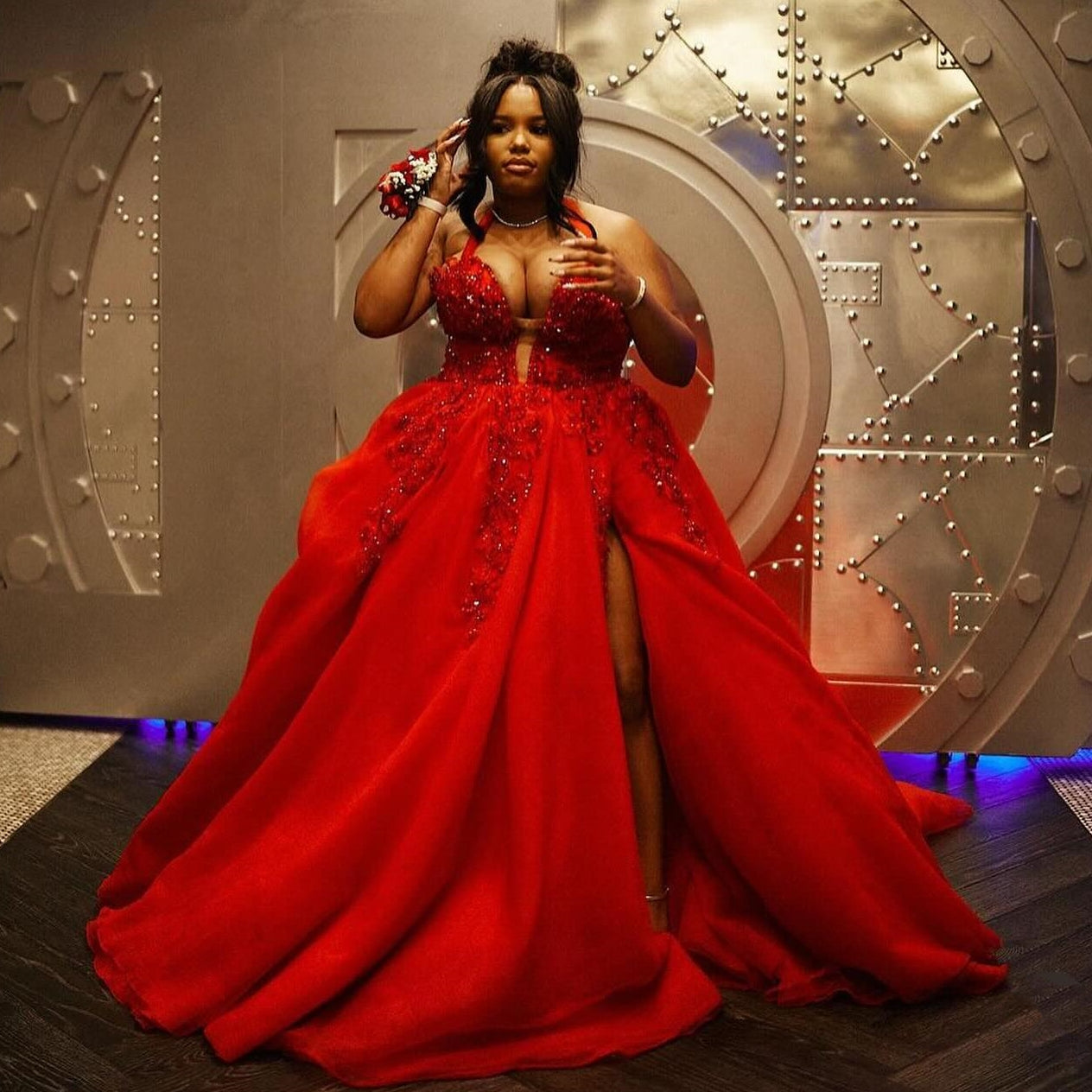 Plus Size Red Halter A-Line Tulle Side Slit Prom Dress with Beads-showprettydress