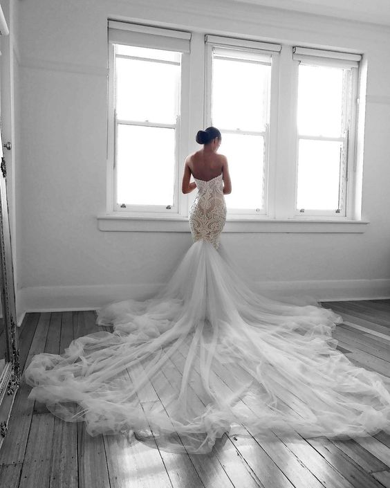 Romantic Sweetheart Lace White Sheer Wedding Dress Mermaid Bridal Gown-showprettydress