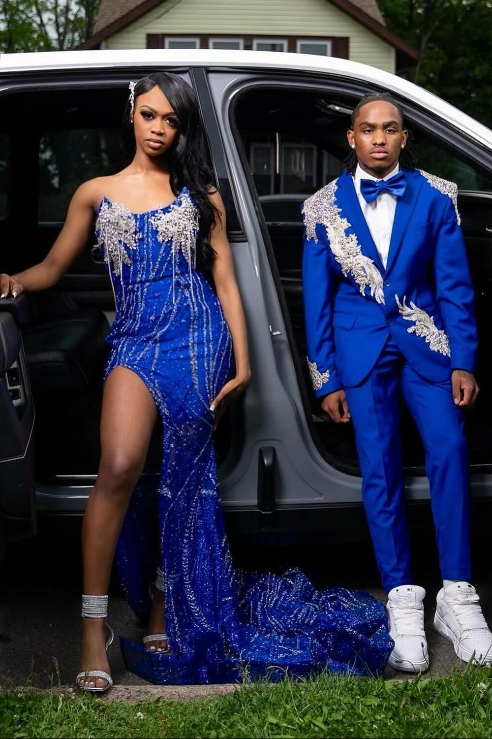 Royal Blue Modern Strapless Side Slit Appliques Prom Dress with Beadings-showprettydress