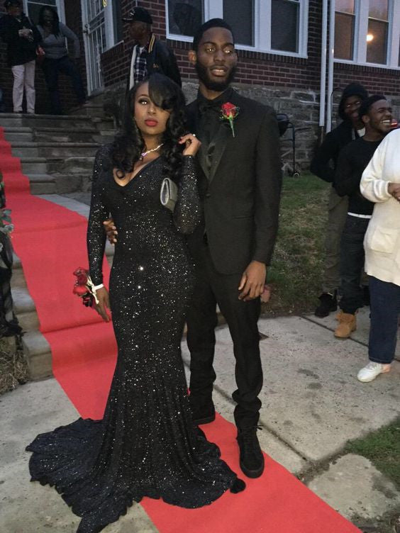 Sexy Long Sleeves Black Mermaid Prom Dress Sequins V-neck Long-showprettydress