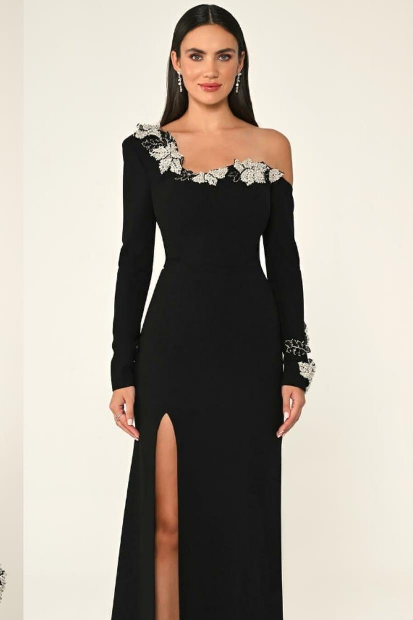 Showprettydess Beautiful Black Off-the-Shoulder Long Sleeves Slim Split Prom Dress with Beadings-showprettydress