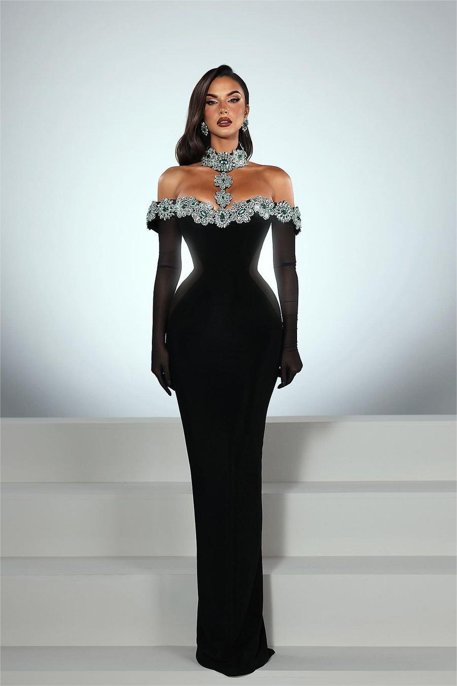 Showprettydess Charming Black Satin Long Sleeve Off-the-Shoulder Prom Dress with Beading-showprettydress