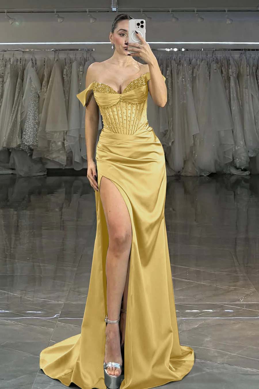 Showprettydess Charming Dark Green Satin Off-the-Shoulder Strapless Long Prom Dress with Beadings-showprettydress