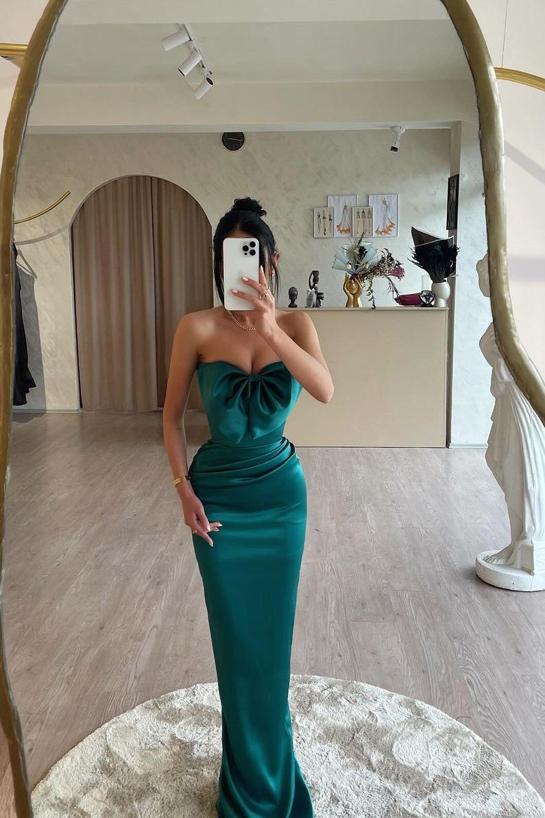 Showprettydess Charming Dark Green Satin Strapless Sleeveless Long Pleated Prom Dress with Bow-showprettydress