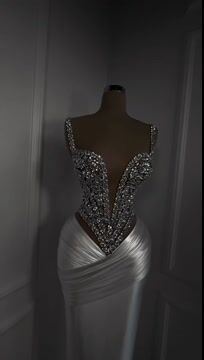 Showprettydess Charming White Satin Spaghetti Strap Sleeveless Pleated Prom Dress with Beadings-showprettydress