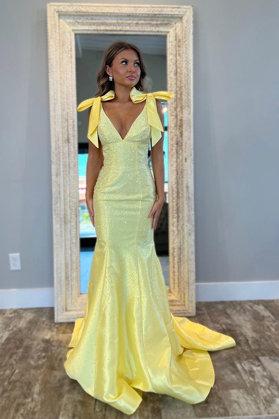 Showprettydess Chic Yellow Satin Spaghetti-Strap Sleeveless Mermaid Prom Dress with Bow & Beadings-showprettydress