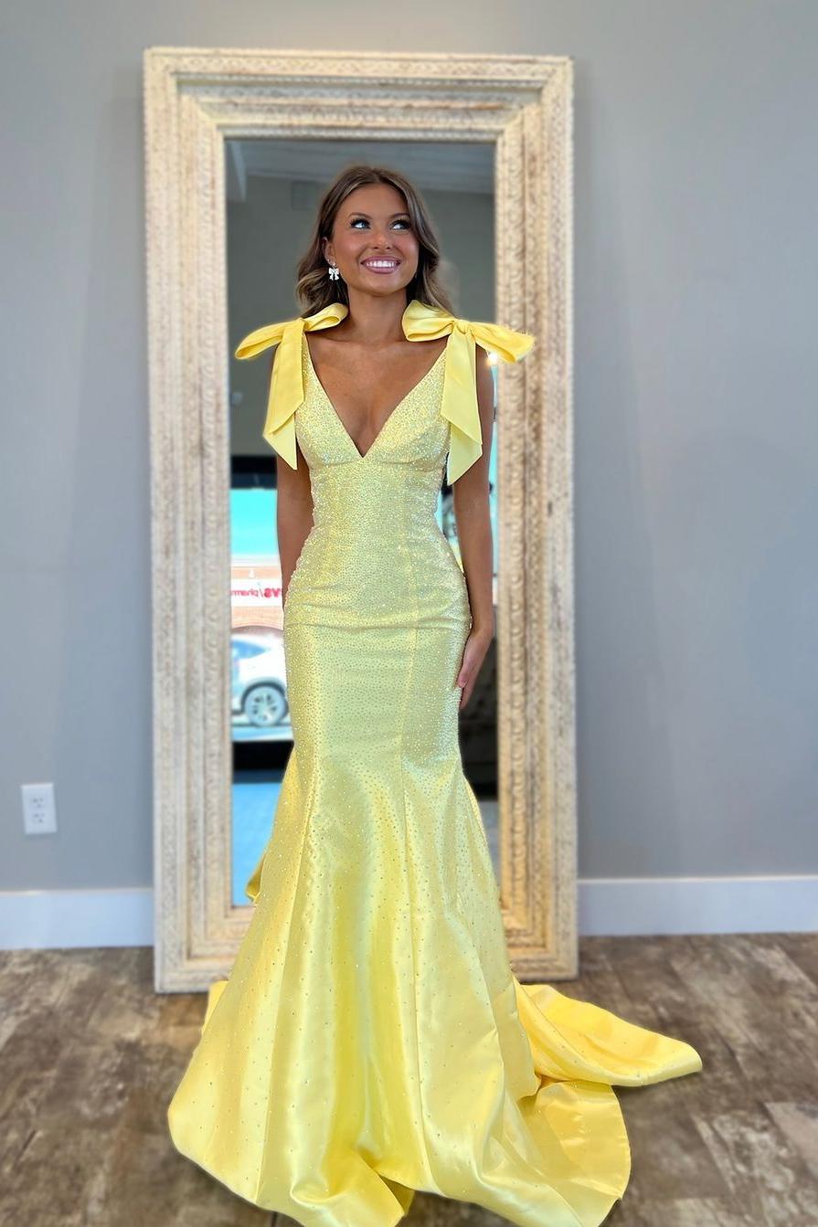 Showprettydess Chic Yellow Satin Spaghetti-Strap Sleeveless Mermaid Prom Dress with Bow & Beadings-showprettydress
