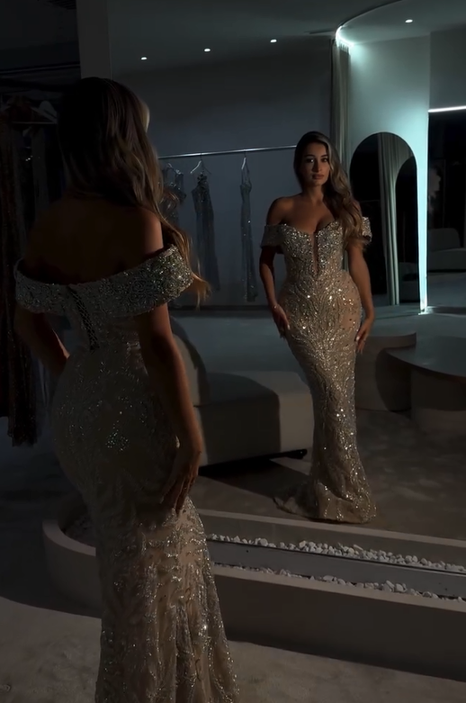 Showprettydess Exquisite Off-the-Shoulder Strapless Mermaid Prom Dress with Beadings & Sequins-showprettydress