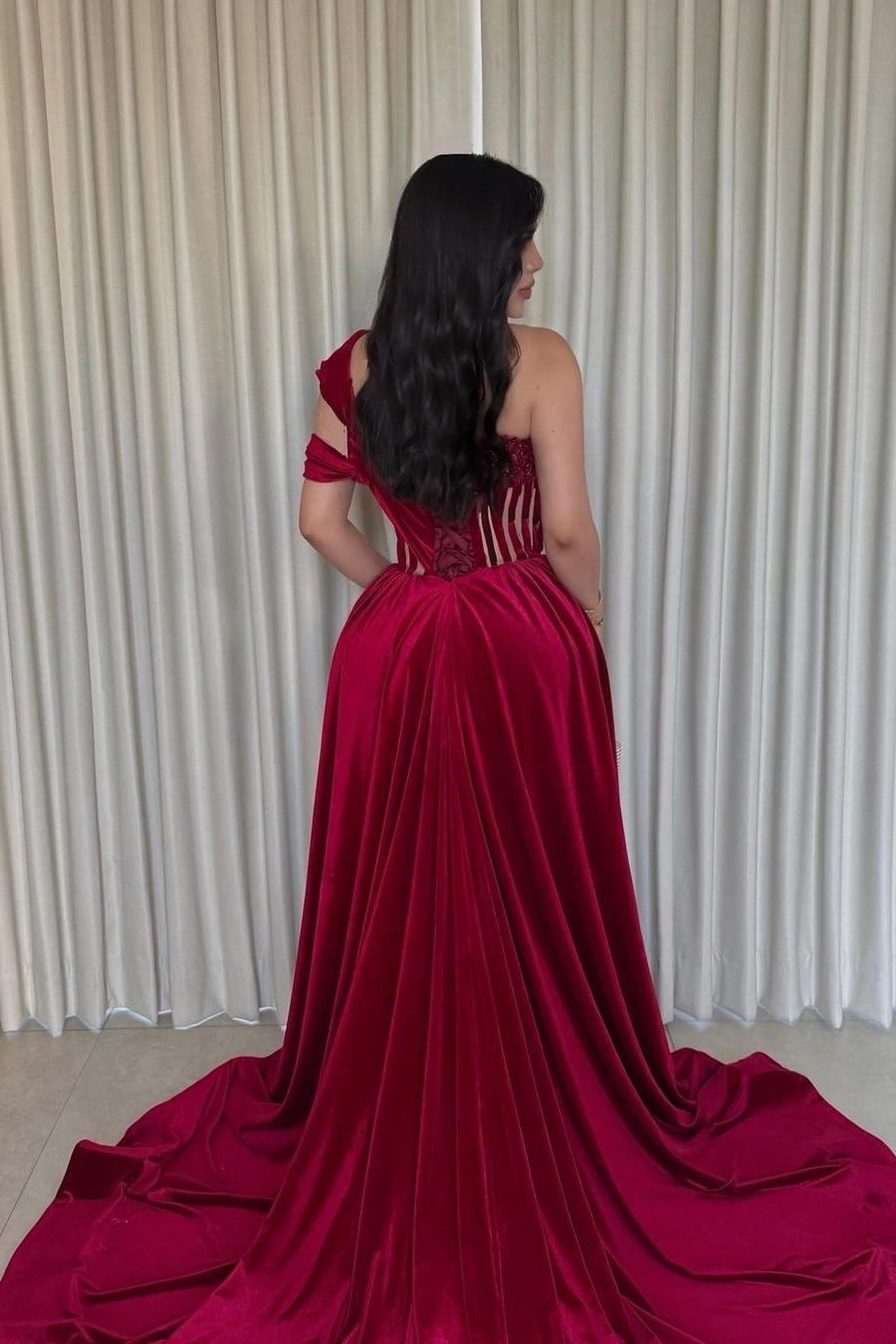 Showprettydess Glamorous Red Velvet One-Shoulder Sleeveless Long Pleated Prom Dress with Split-showprettydress