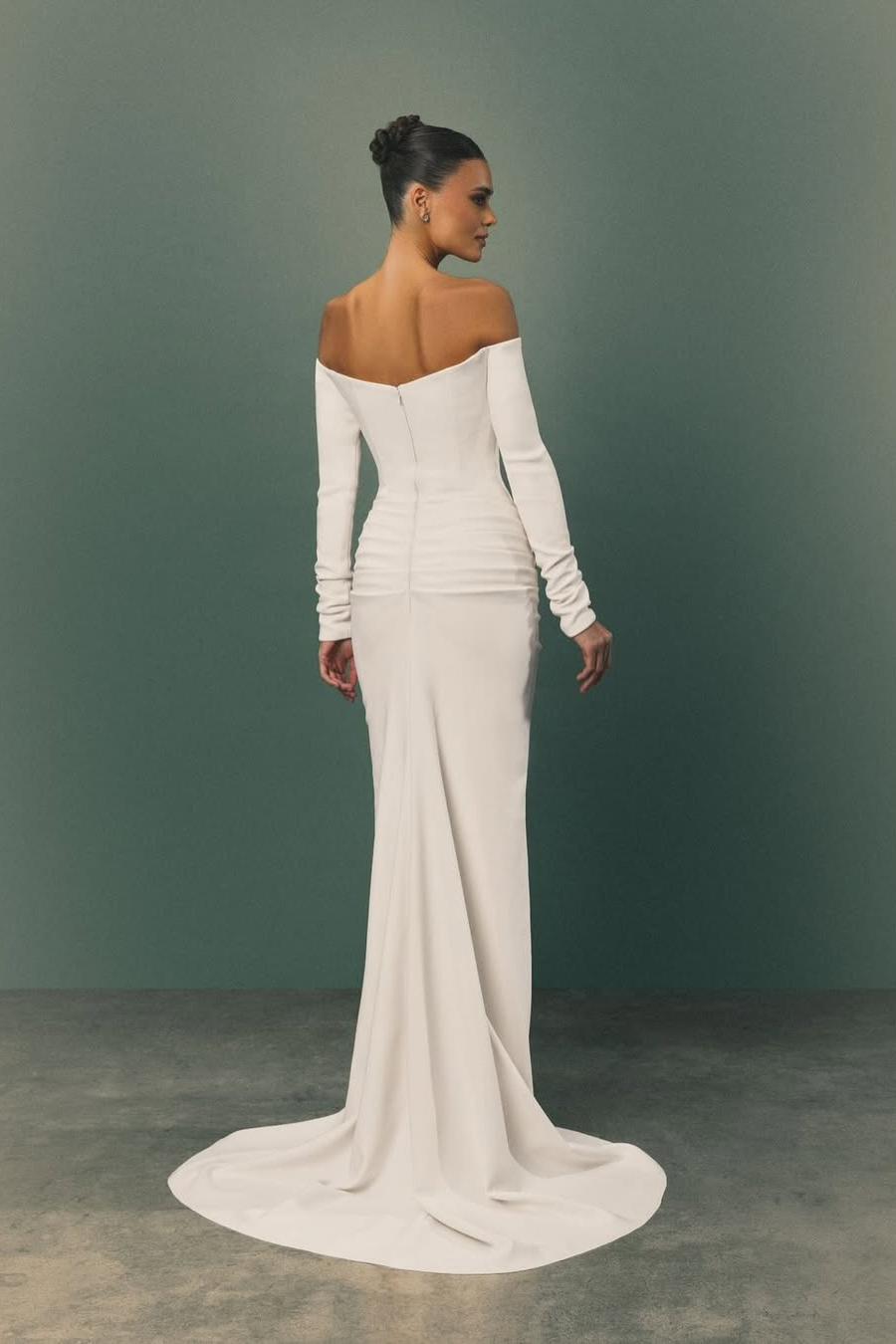 Showprettydess Simple White Satin Off-the-Shoulder Long Sleeves Prom Dress with Rhinestone Detail-showprettydress