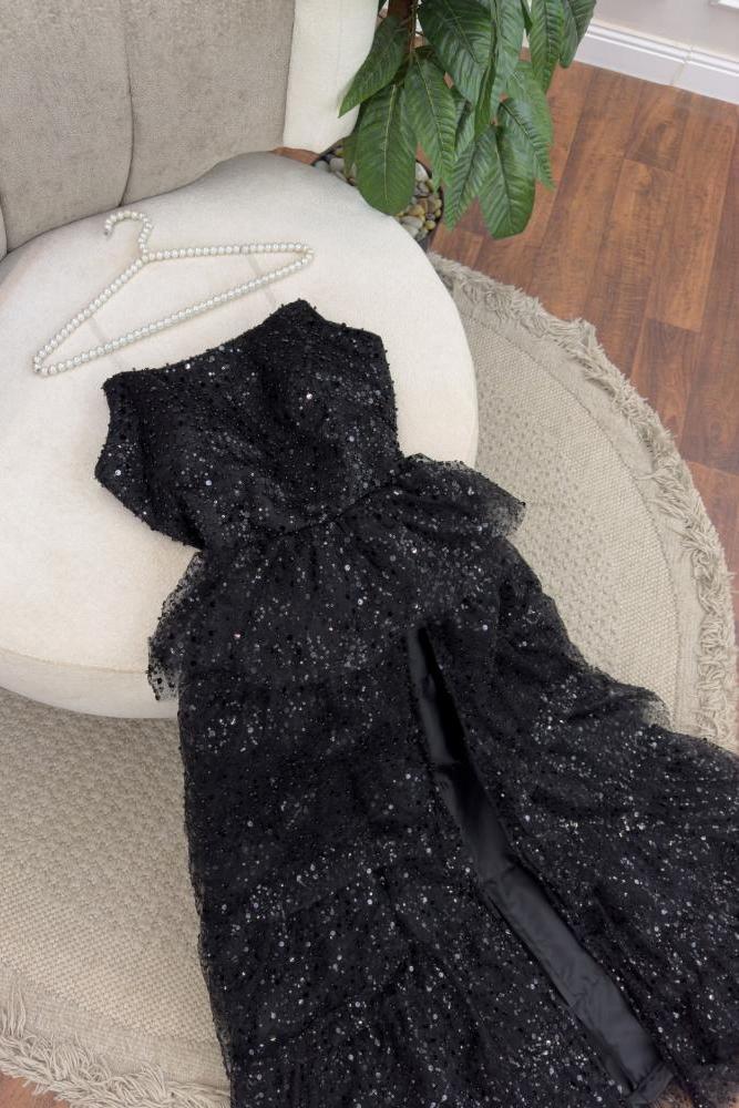 Showprettydess Stunning Black Sequined Sleeveless Strapless Long Prom Dress with Split & Ruffles-showprettydress
