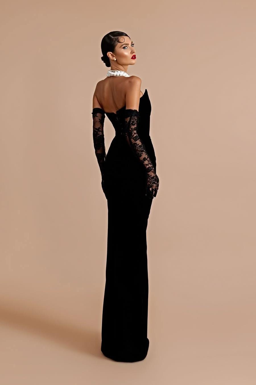 Showprettydess Stunning Black Velvet Sleeveless Strapless Long Split Prom Dress with Gloves-showprettydress