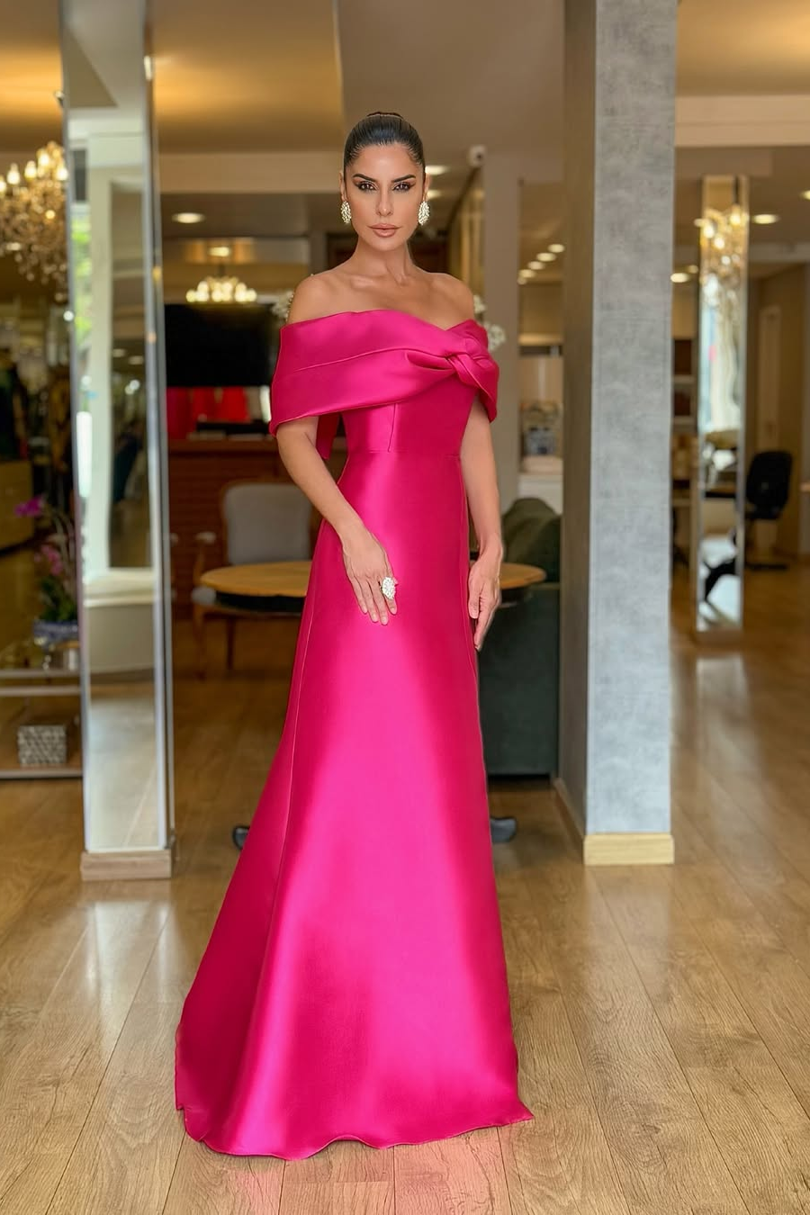 Showprettydess Stunning Dark Green Satin Off-the-Shoulder Strapless Long Prom Dress with Pleats-showprettydress