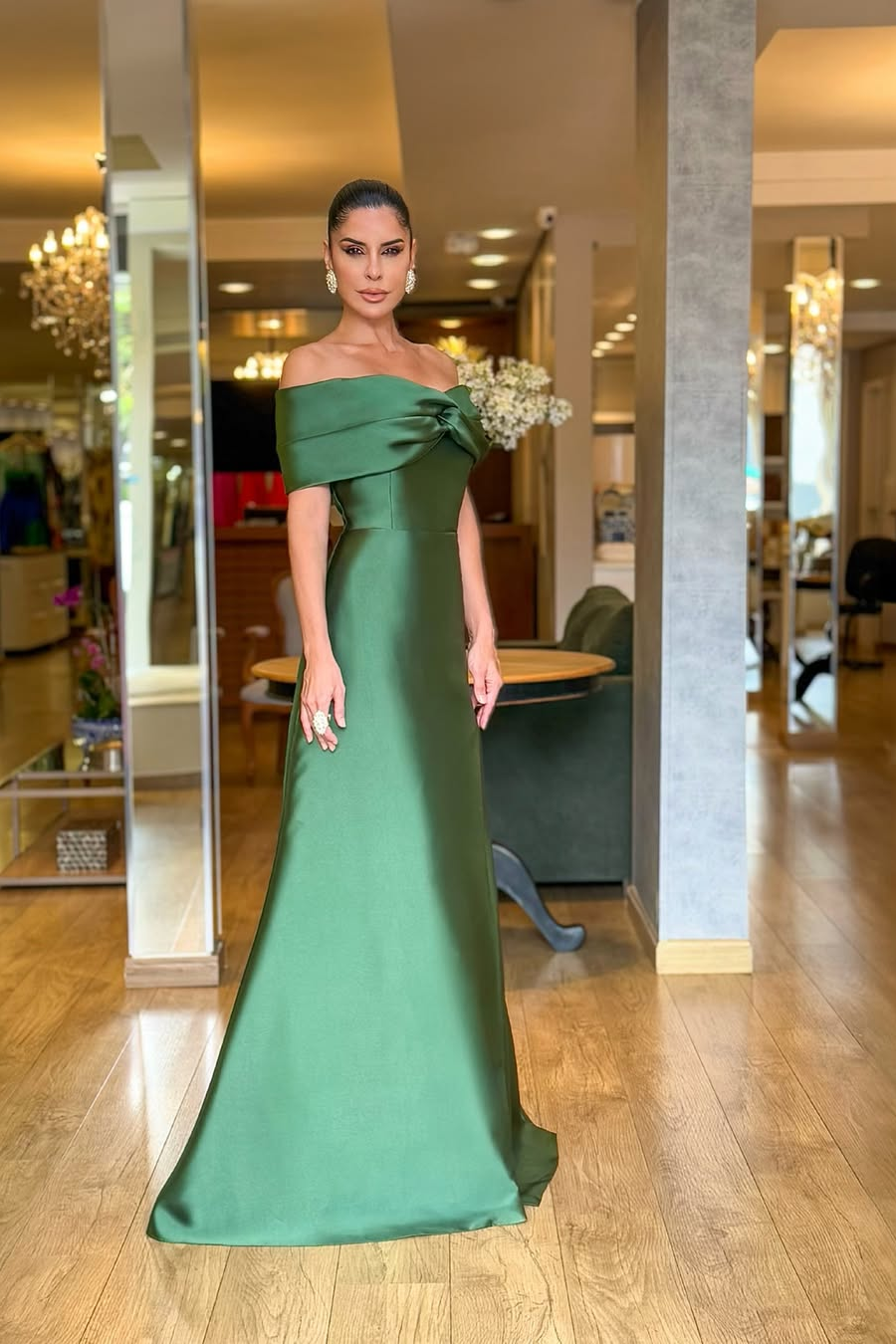 Showprettydess Stunning Dark Green Satin Off-the-Shoulder Strapless Long Prom Dress with Pleats-showprettydress