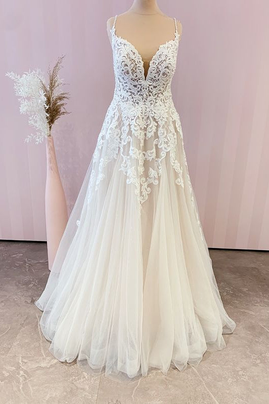Stunning Long A-Line Spaghetti Straps Appliques Lace Tulle Wedding Dress-showprettydress