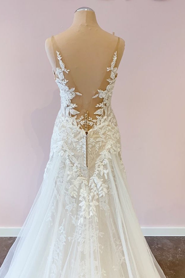 Stunning Long A-Line Tulle Sweetheart Appliques Lace Wedding Dress-showprettydress
