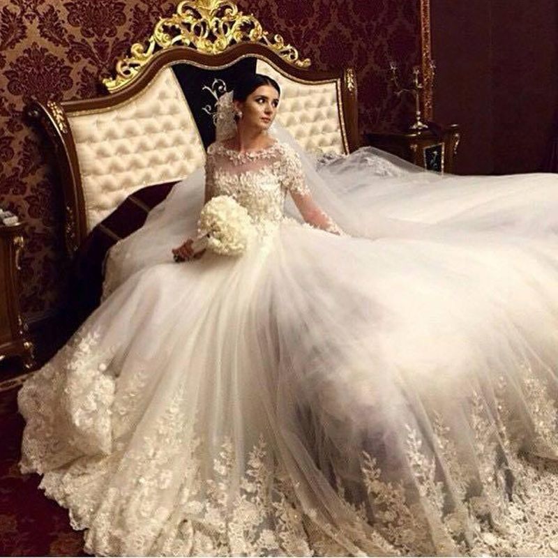 Stunning Royal Wedding Dresses Vintage Long Appliques Sleeved Arabic Bridal Gowns-showprettydress
