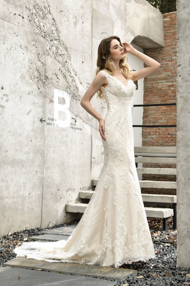 Stunning Sleeveless Fit and flare Lace Open Back Summer Beach Wedding Dress-showprettydress