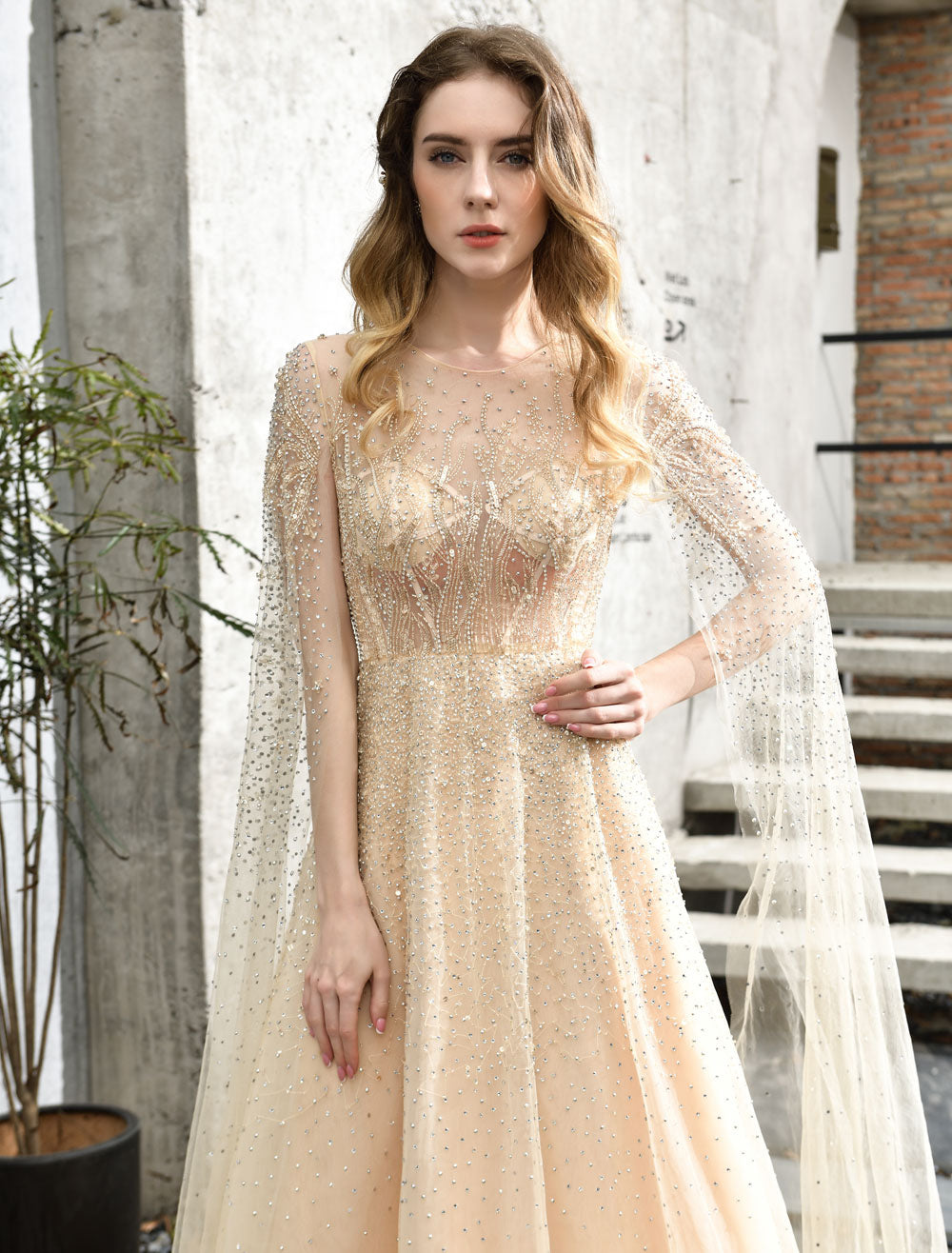 Stunning Wedding Dresses A Line Sweep Short Sleeves Beaded Jewel Neck Tulle Bridal Dresses-showprettydress