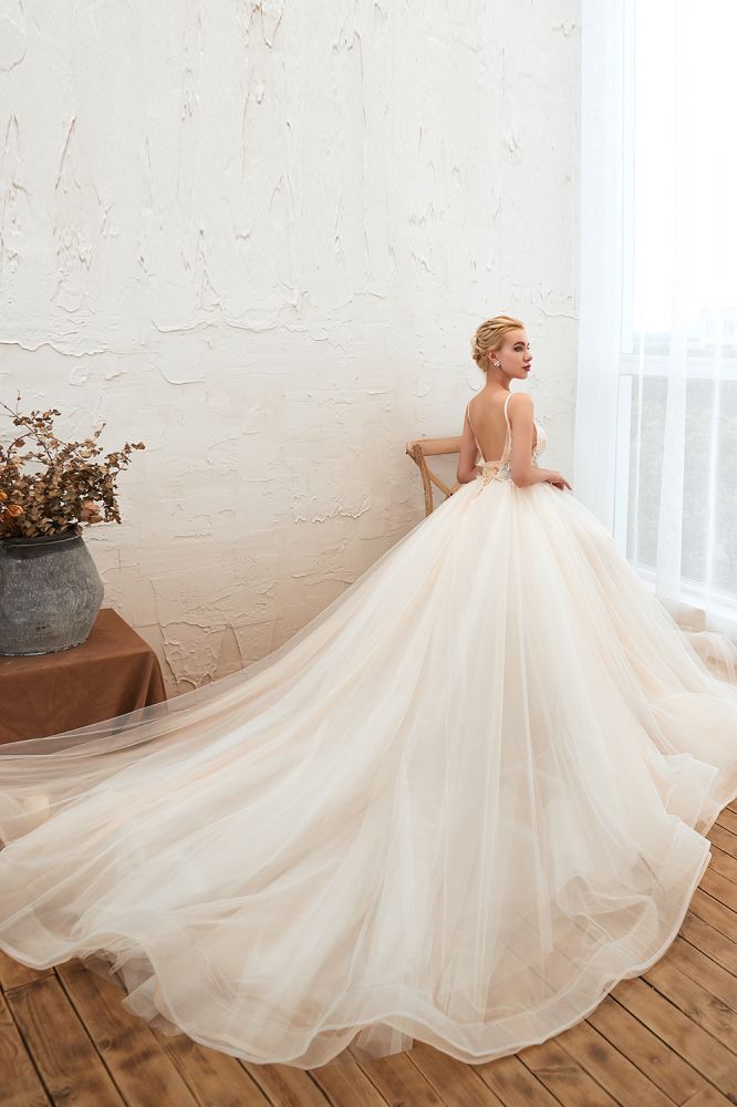 Summber Beach Spaghetti Straps Ivory Ball Gown Wedding Dress Online-showprettydress