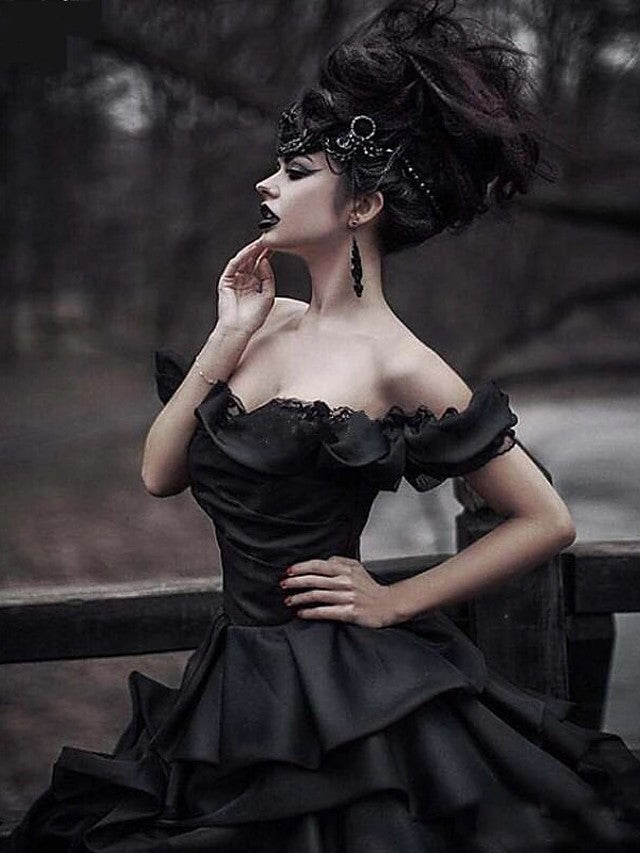 Vintage Black princess wedding dresses with Luxurious Ruffless-showprettydress