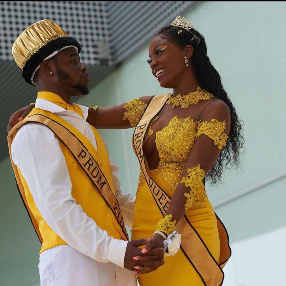 Yellow Long Sleeves Mermaid Prom Gowns Sweep Train Appliques-showprettydress