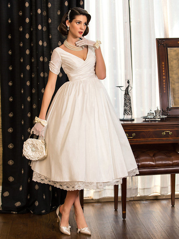 1950s Vintage Short A-Line V Neck Wedding Dresses with Sleeves-showprettydress