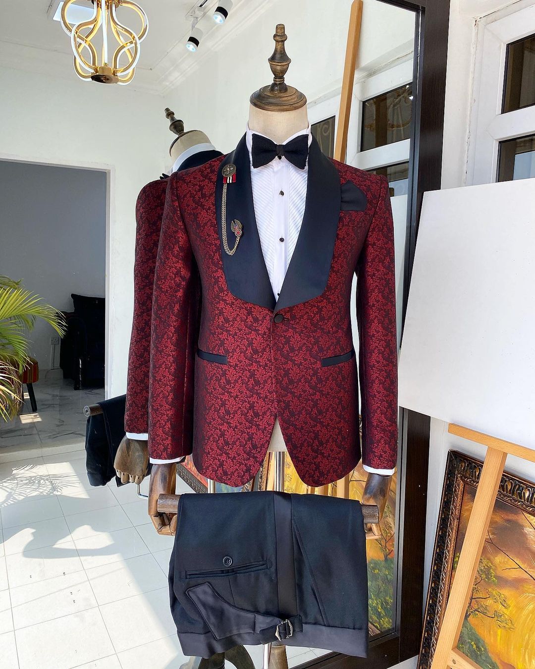 Red Jacquard Wedding Suit with Navy Shawl Lapel and Pants
