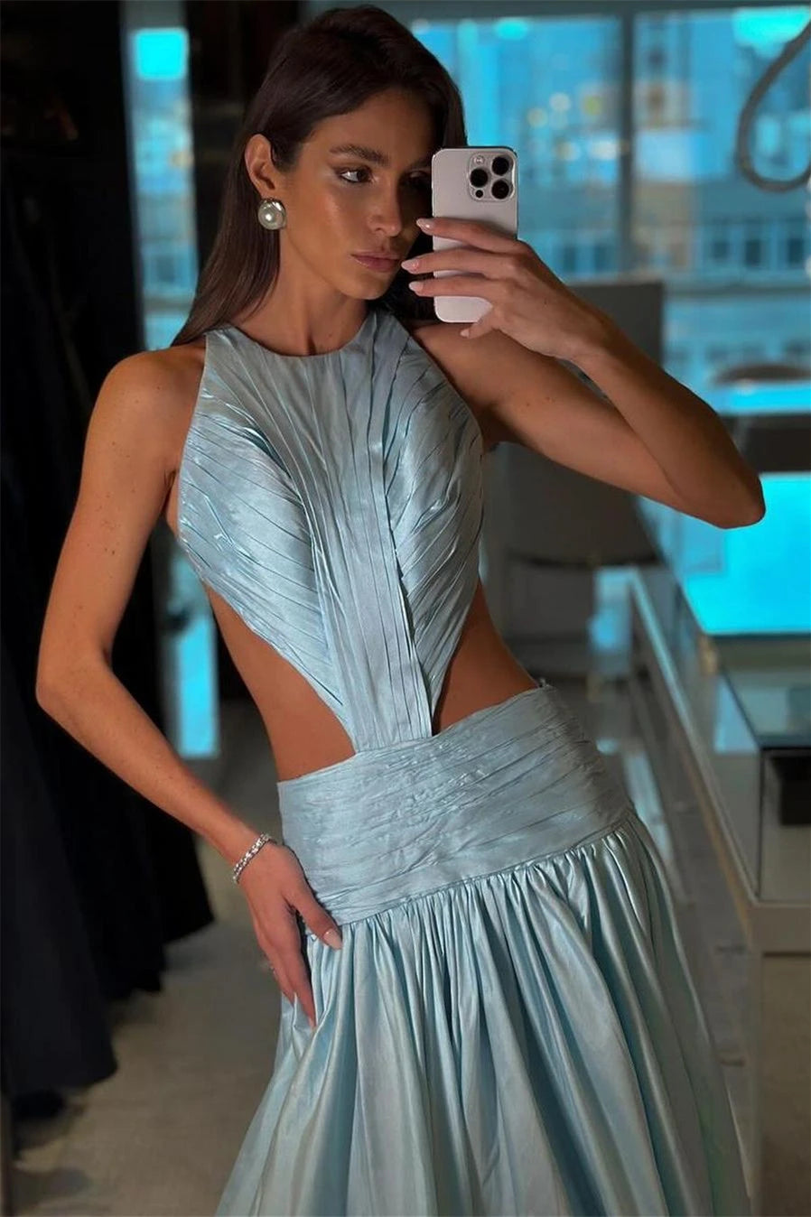 Romantic Dusty Blue Sleeveless Satin Prom Dresses A-Line Backless With Pleats Zipper