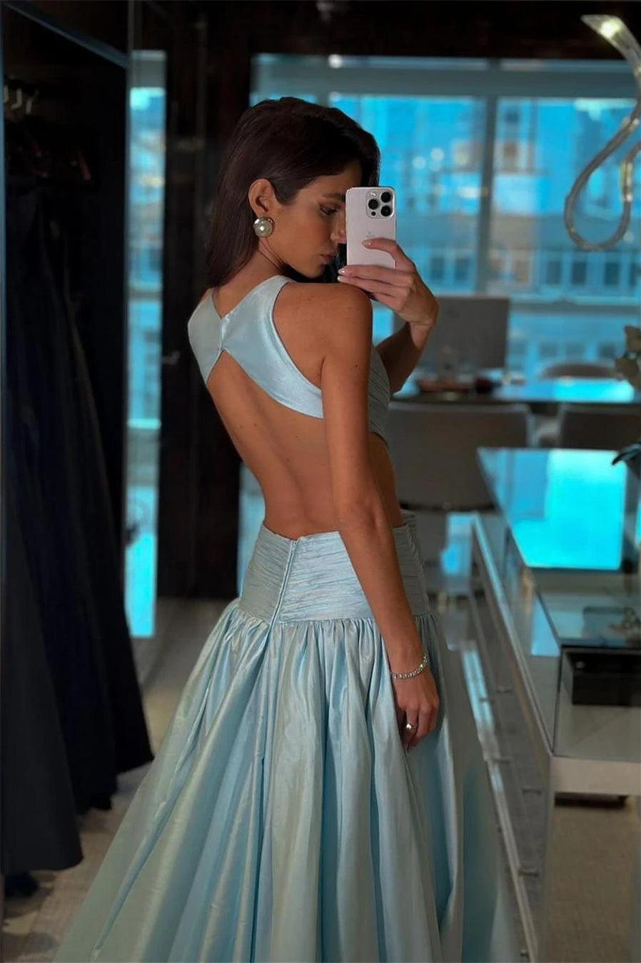 Romantic Dusty Blue Sleeveless Satin Prom Dresses A-Line Backless With Pleats Zipper