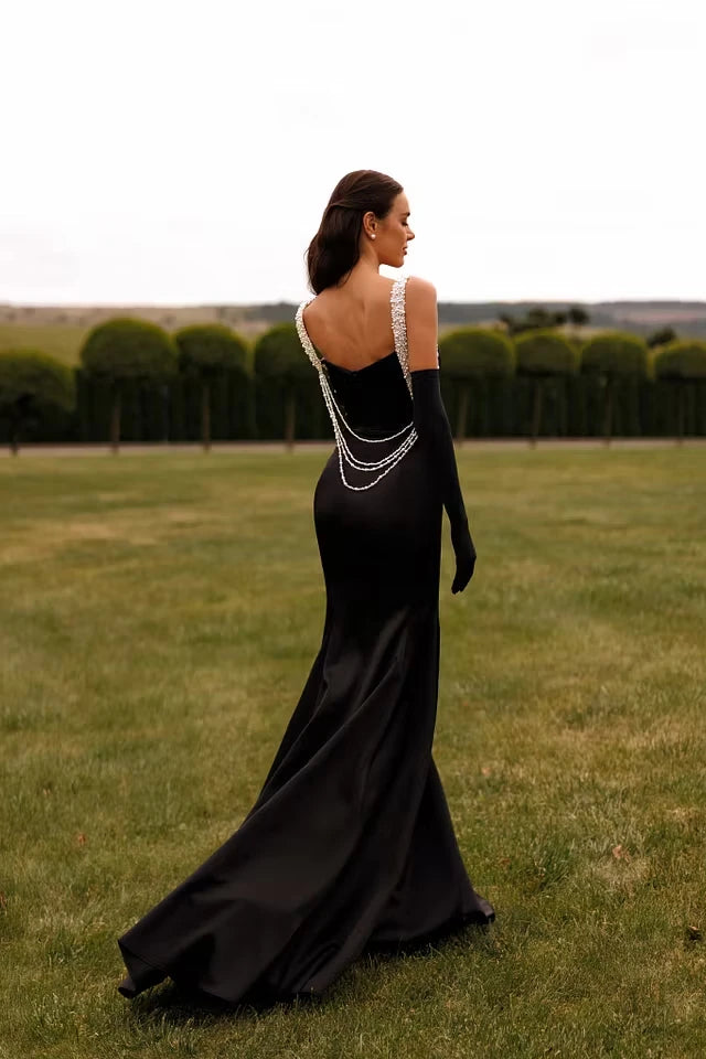 Timeless Black Straps Sleeveless Satin Prom Dresses Mermaid Sheath With Gloves Pearls