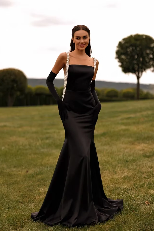 Timeless Black Straps Sleeveless Satin Prom Dresses Mermaid Sheath With Gloves Pearls