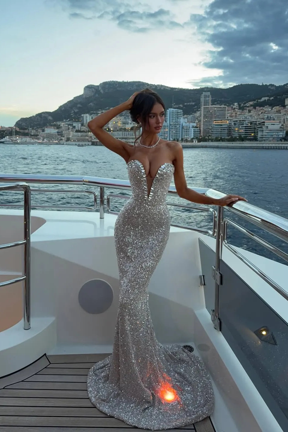 Glamorous V-Neck Sleeveless Mermaid Sequins Prom Dresses Column Gem With Lace-Up Back