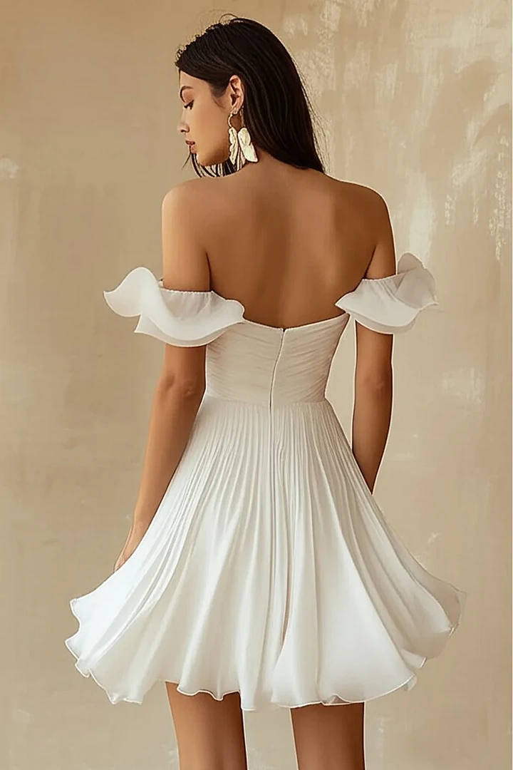 Luxurious White Sweetheart Off The Shoulder Homecoming Dresses Mini With Pleats Zipper
