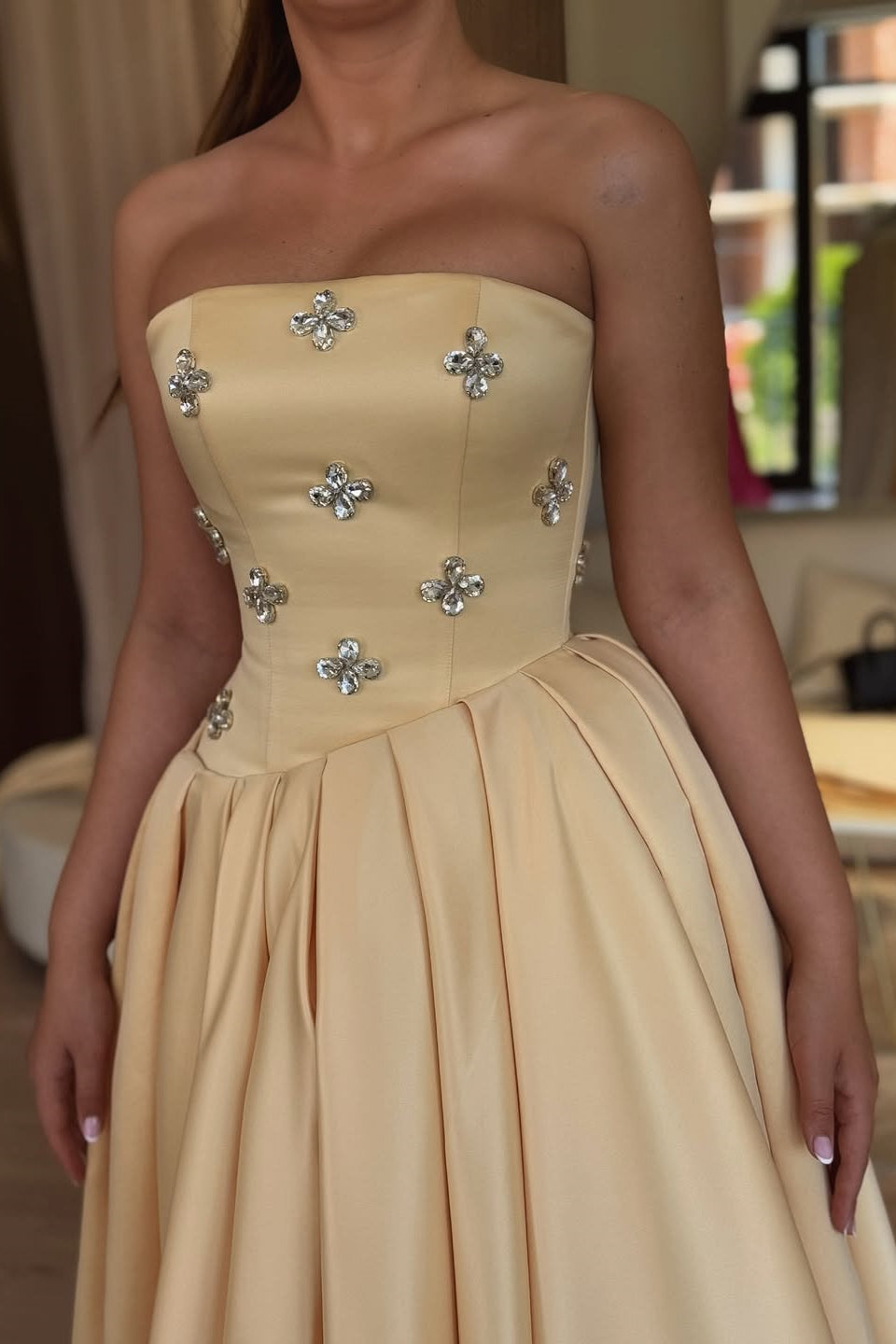 Timeless Strapless Sleeveless Satin Prom Dresses A-Line With Pleats Crystals