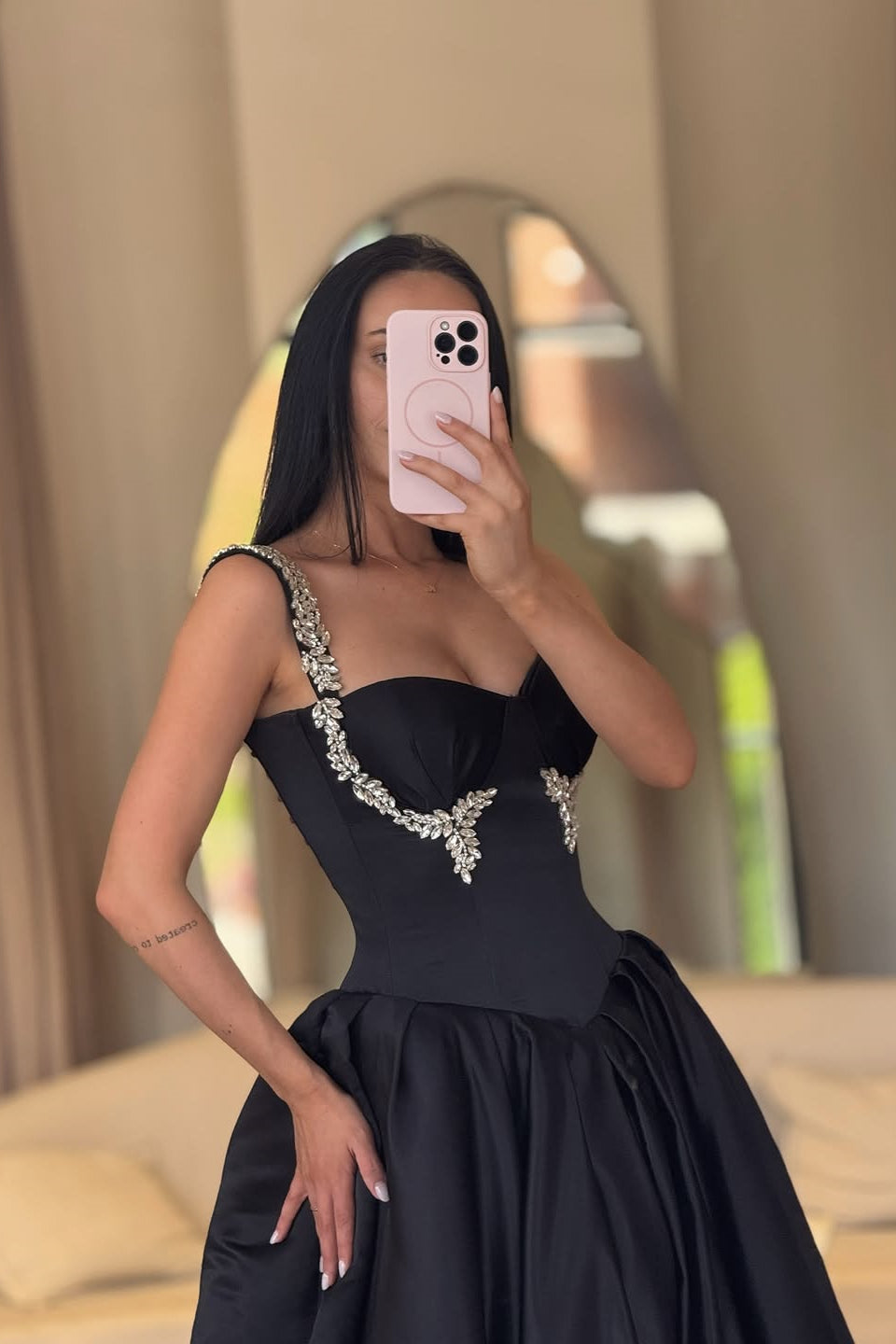 Luxurious Black Sweetheart Straps Sleeveless Satin Prom Dresses A-Line Gem With Pleats