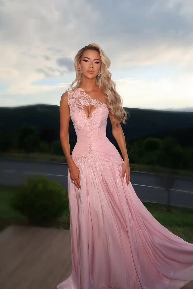 Luxurious Pink One Shoulder Sleeveless A-Line Wedding dresses Floor Length With Pleats