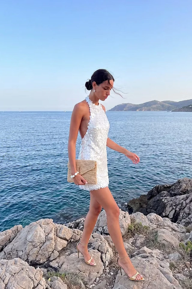 Dazzling White Halter Sleeveless Mini Backless Homecoming Dresses