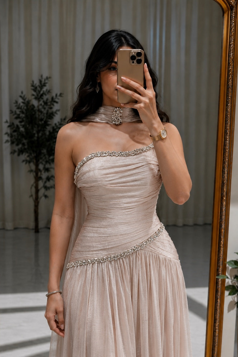 Modern Strapless Sleeveless A-Line Prom Dresses Gem Floor Length With Pleats