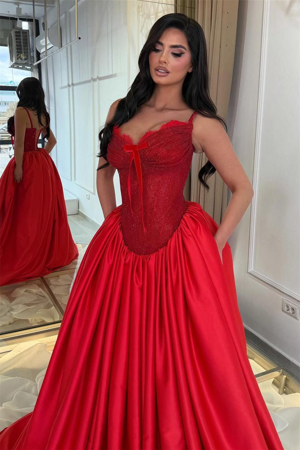 Luxurious Red Sweetheart Spaghetti-Straps Satin Prom Dresses A-Line With Pocket Lace-Up Back