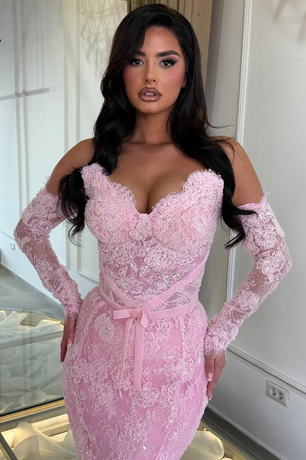 Glamorous Dusty Pink Sweetheart Strapless Sleeveless Lace Mermaid Prom Dresses Sheath With Lace-Up Back