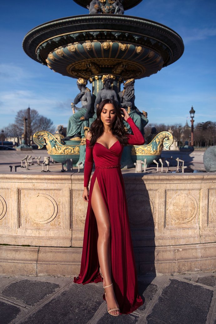 A-line Portrait V-neck Long Sleeve Front Slit Floor Length Chiffon Evening Dress-showprettydress