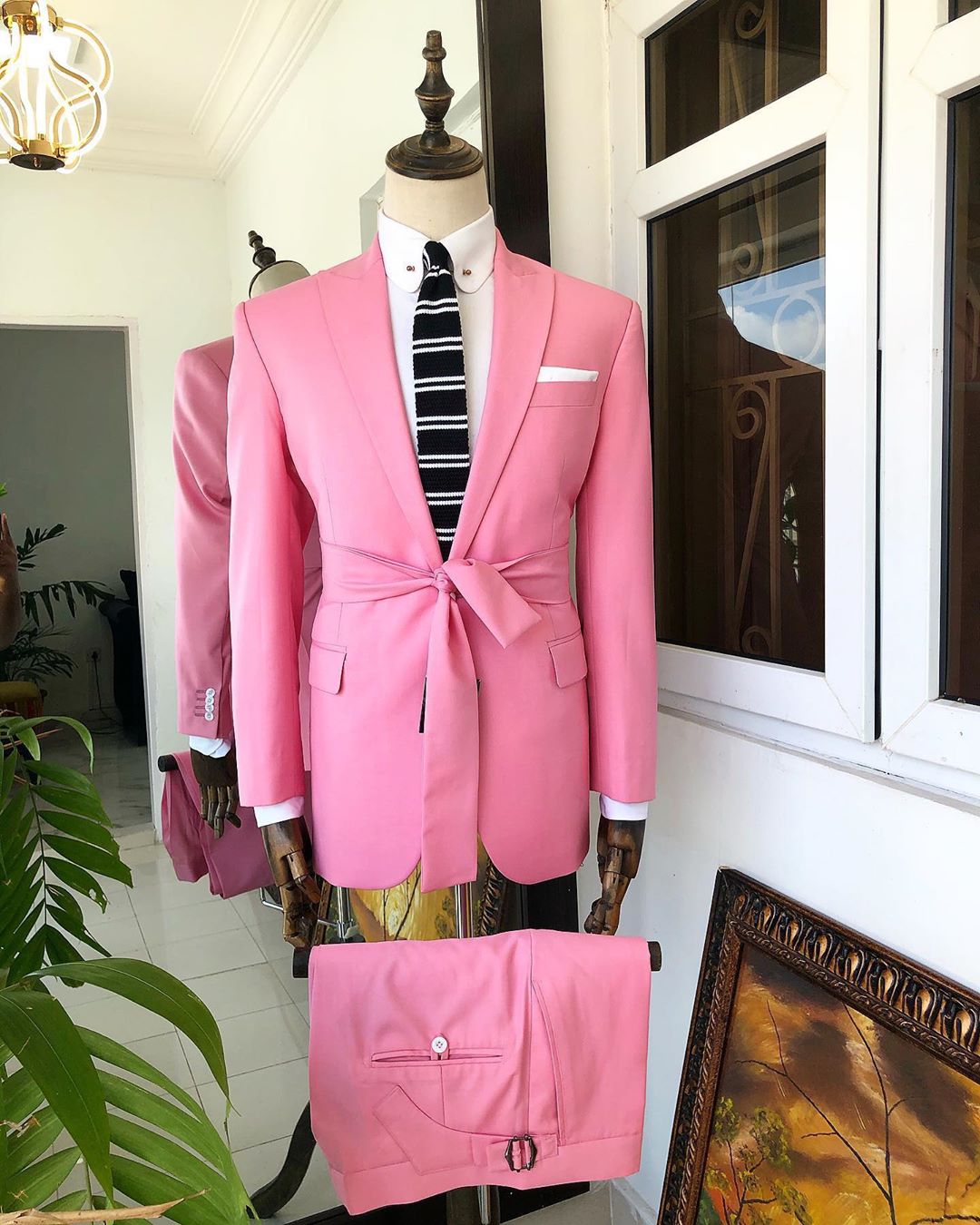 Chic Pink Peaked Lapel Prom Suit