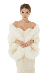Alis- Winter Faux Fur Wedding Wrap-showprettydress