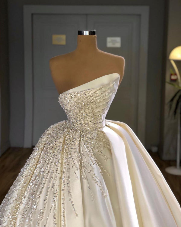 Amazing Ball Gown Wedding Dress With Crystals Online-showprettydress